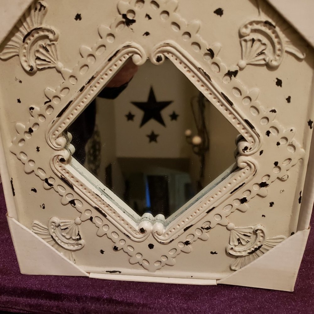 White Mirror plaques